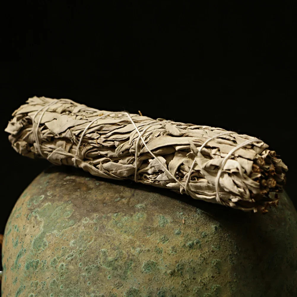 Earthly Ello Natural White Sage & Palo Santo