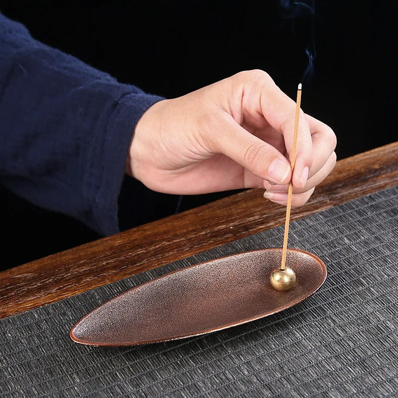 Earthly Ello Healing Leaf Incense Holder